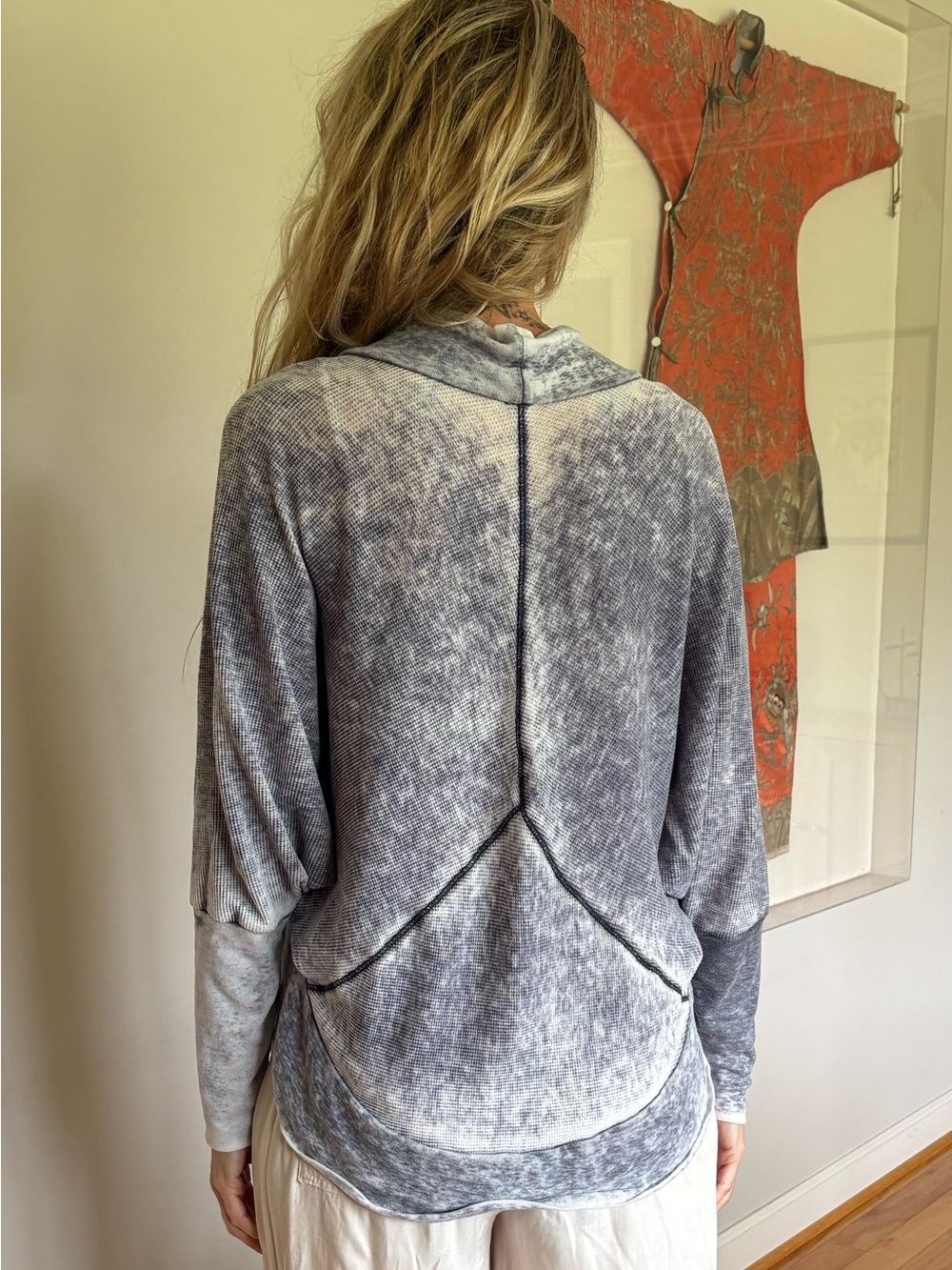 Splendid Open-Front Lightweight Sweater - Picture 3 of 3